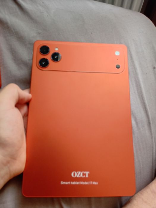 Продам сломанный планшет OZCT 17 MAX LG
