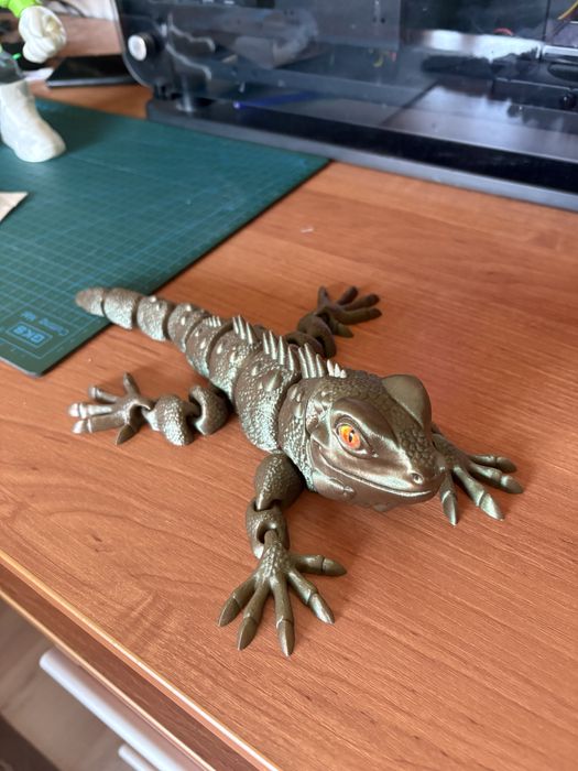 Игрушка ящерица 3д