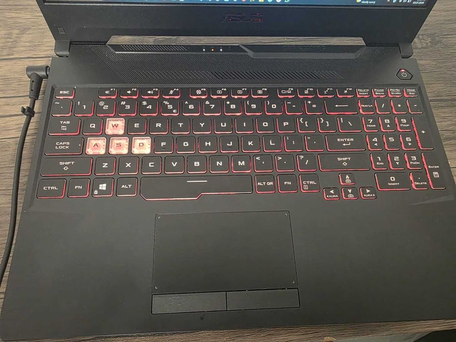 Laptop Gaming ASUS TUF F15 — i7-10870H, GTX 1650 4GB, 16GB RAM, 144Hz
