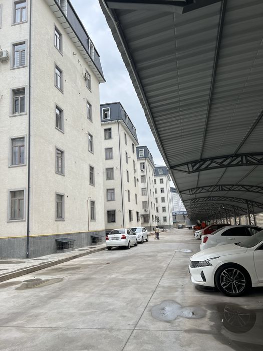 1 xonali sotiladi sergeli 3- metro