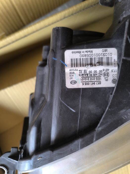 Vând faruri originale golf 6 !