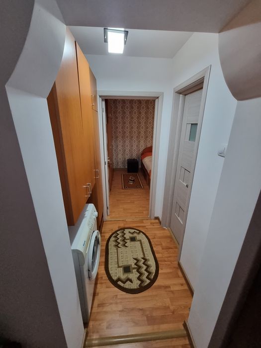 Vând apartament cu 2 camere, semidecomandat