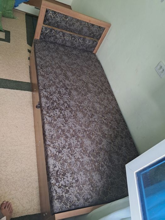 1 kishilik divan xolati yangi