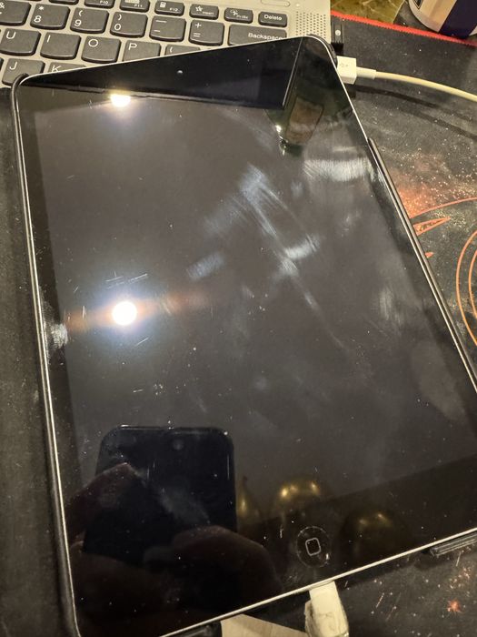 Ipad mini A1489 pentru piese sau bypass