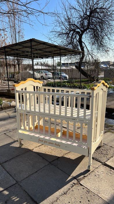 Продается детская кроватка