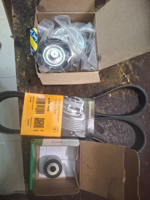 Ремък и ролки Пежо Партнер 1,9/2005 Дизел