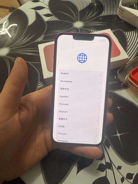 iPhone 13 128gb red