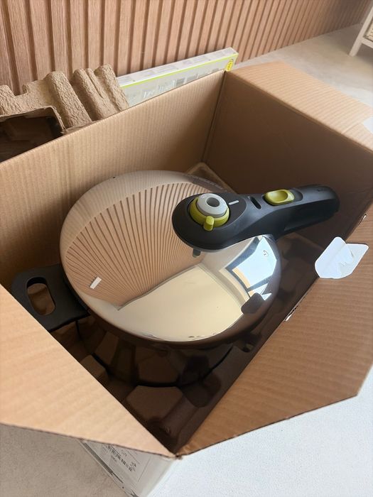Тенджера под налягане Tefal Secure 5 Neo 6L P2530741 с кошница