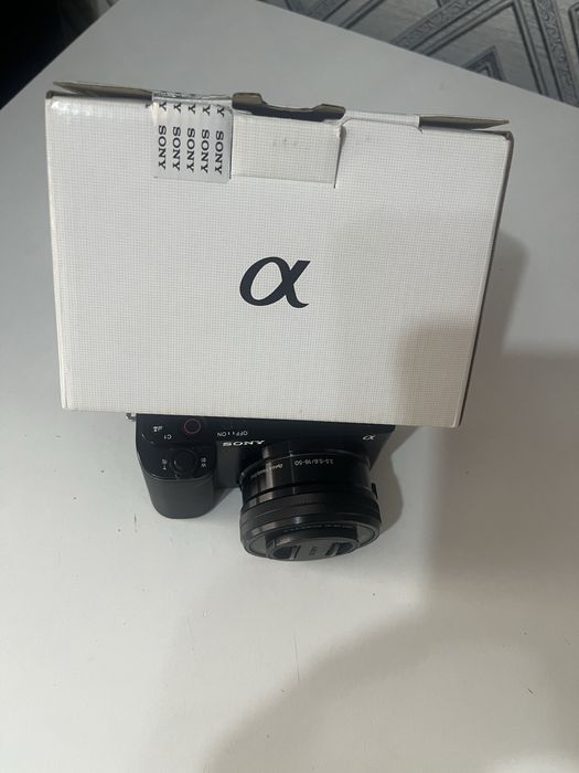 Фотокамера Sony ZV-E10