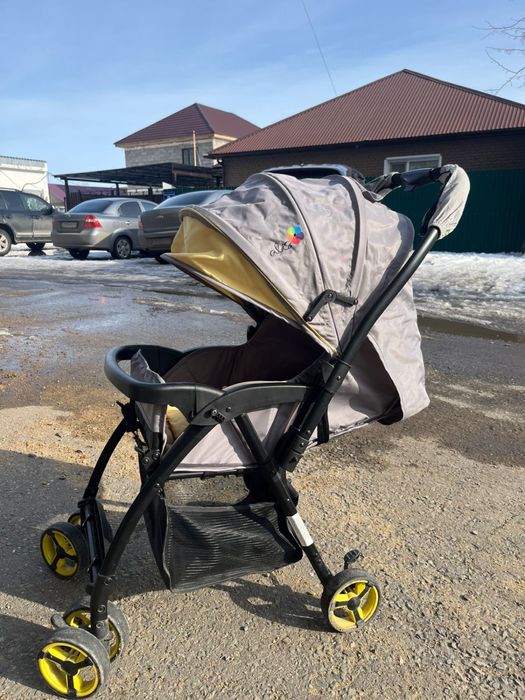 Продам детскую коляску
