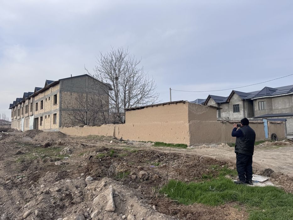 Zangi ota Korzinkada 5 sotix yer sotiladi