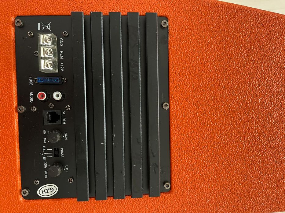 Продам сабвуфер новый