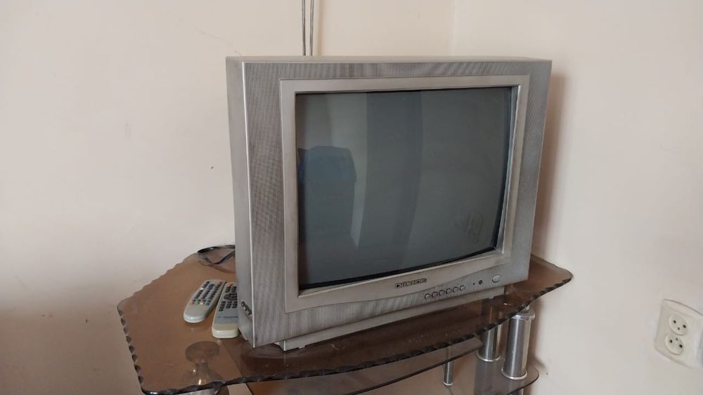 Продам тв телевизор
