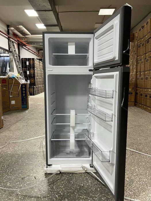 Срочно холодильник Beston  с доставкой