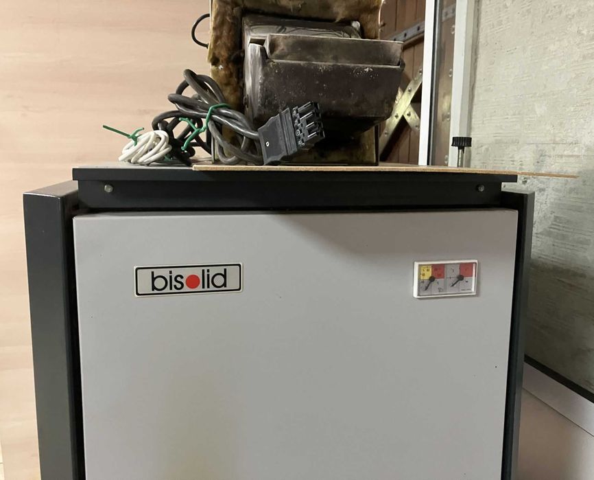 Пелетен (комбиниран) котел Bisolid SI35D (35kW) – комплект