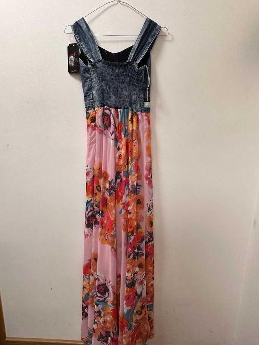 Rochie damă trandafiri