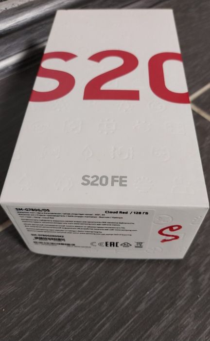 Продам телефон s20