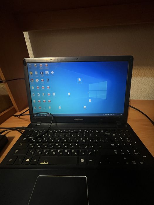 Продам ноутбук Самсунг рабочий