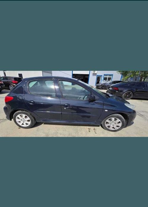 Peugeot 206+, an 2011