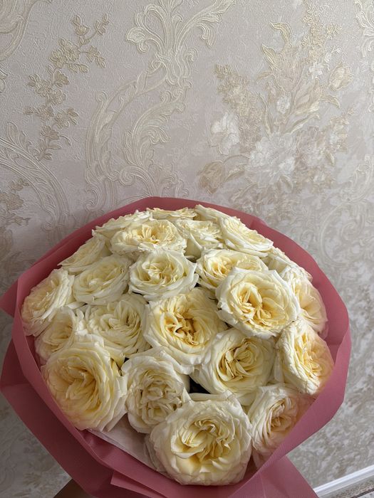23шт белые розы