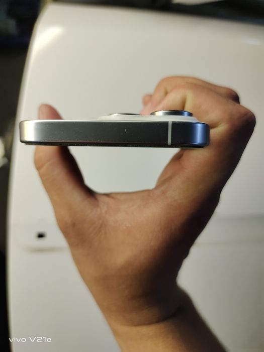 iPhone 16 pro 128 gb