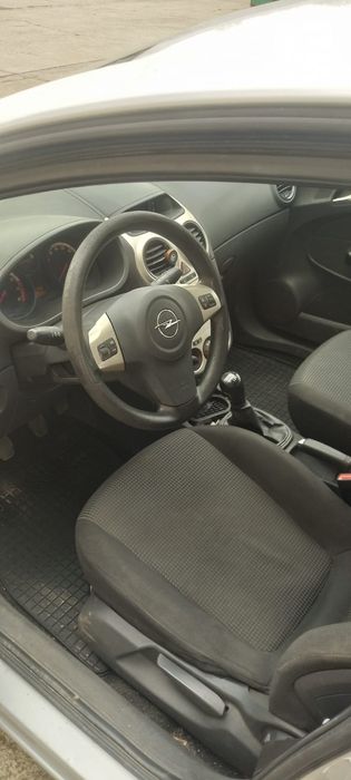 Opel Corsa 1.2 benzina / an 2010
