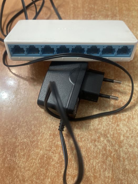 Коммутатор 8 портов новый