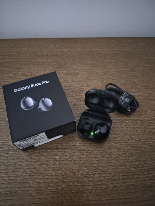 Продам наушники Samsung buds pro