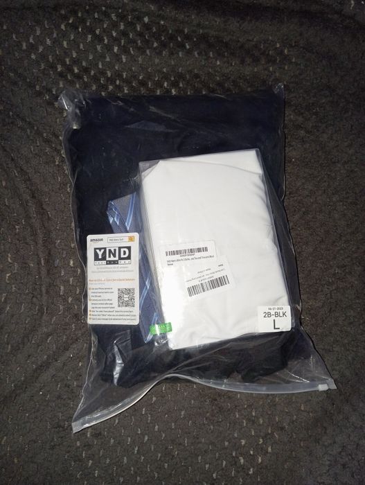 Мъжки костюм размер L