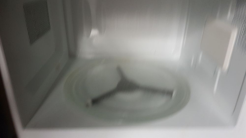 Продаю микроволновку бу