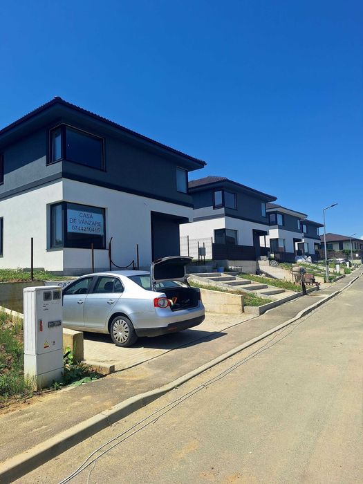 Casa individuala 120 mp utili, 500 mp teren, Corusu!