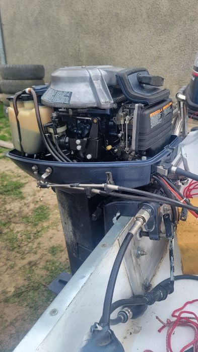 Barcă Delfin 3,80m cu motor Yamaha 25 cp 2t