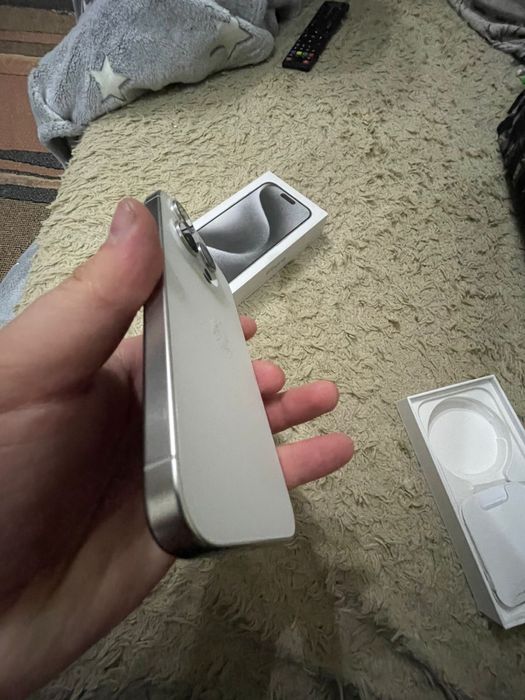 Продам Айфон 15 про