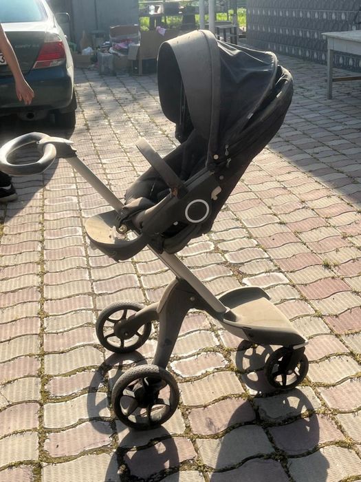 Продам каляску современную раскладная вместе с люлькой
