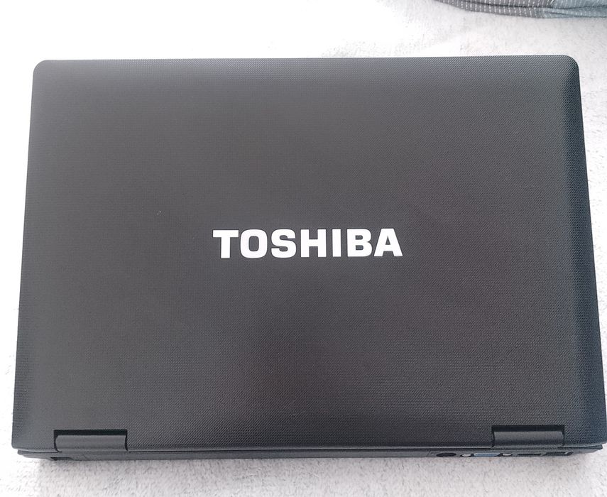 Laptop Toshiba Tecra M11-15X,  i7-M620, 8gb ddr3, Nvidia  Nvs2100M, HDD  500gb