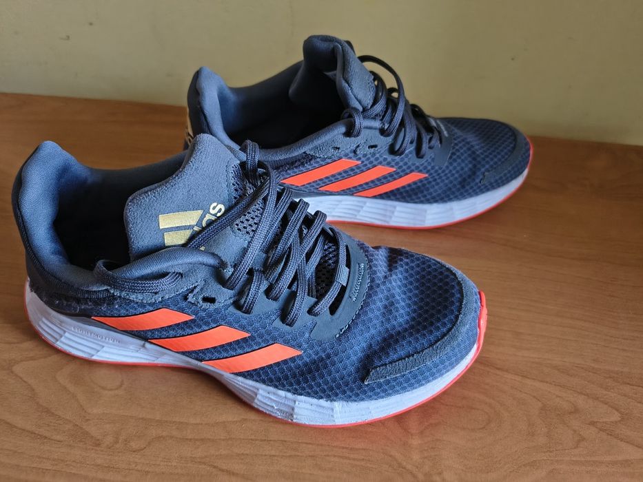 Маратонки adidas