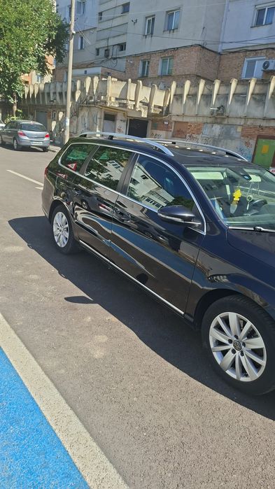 Vând Volkswagen Pasat