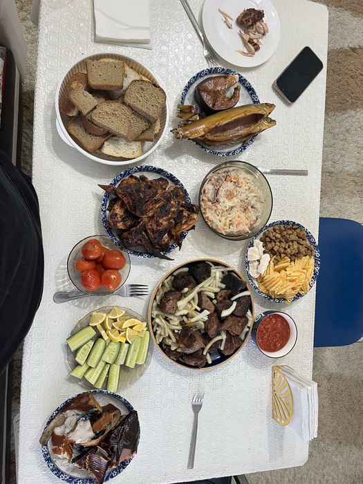 Продам нижнюю часть бампера с боковинами