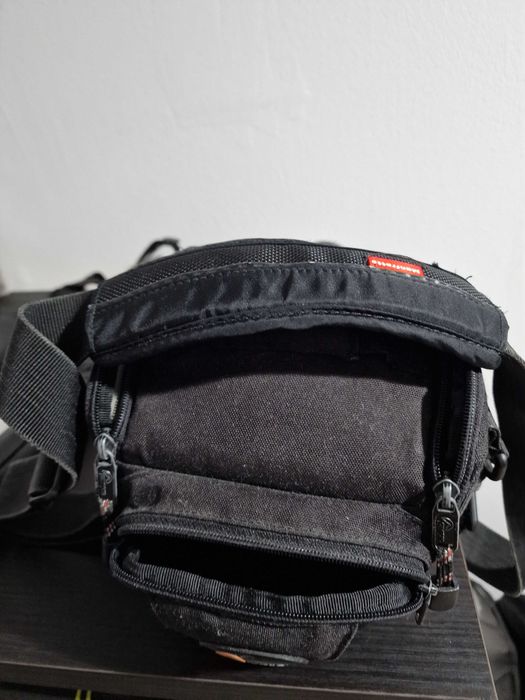 Aparat foto Sony a6300 mirrorless cu 2 obiective si accesorii