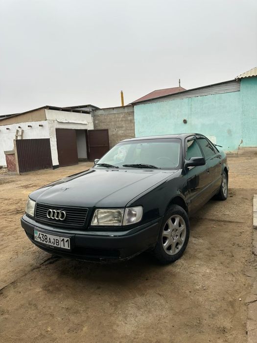 Ауди 100 сатылады