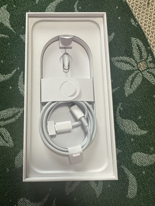 Продам айфон 16 pro max