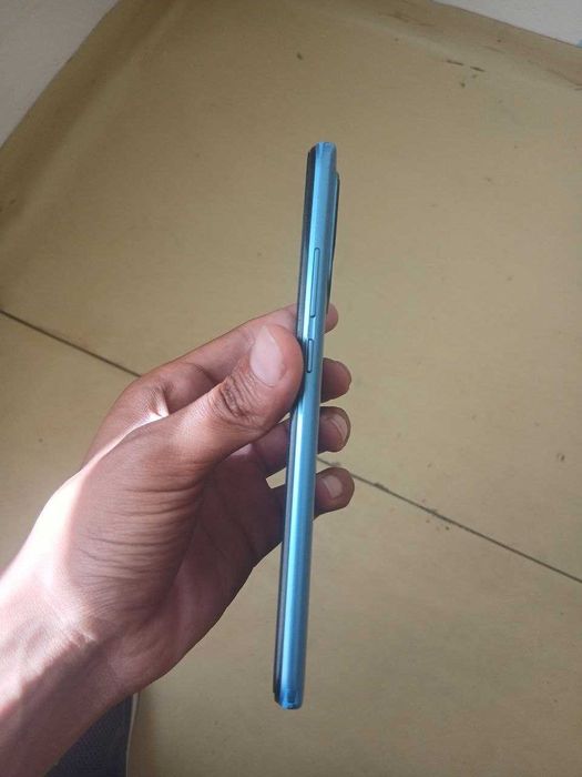 Redmi 10c telefoni holati yaxshui deyarli ishlatilmagan