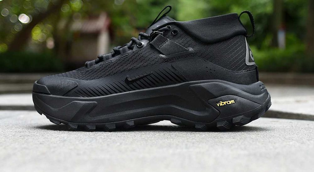 Продавам нови мъжки маратонки Nike ACG Zegama Hike Black/Anthracite