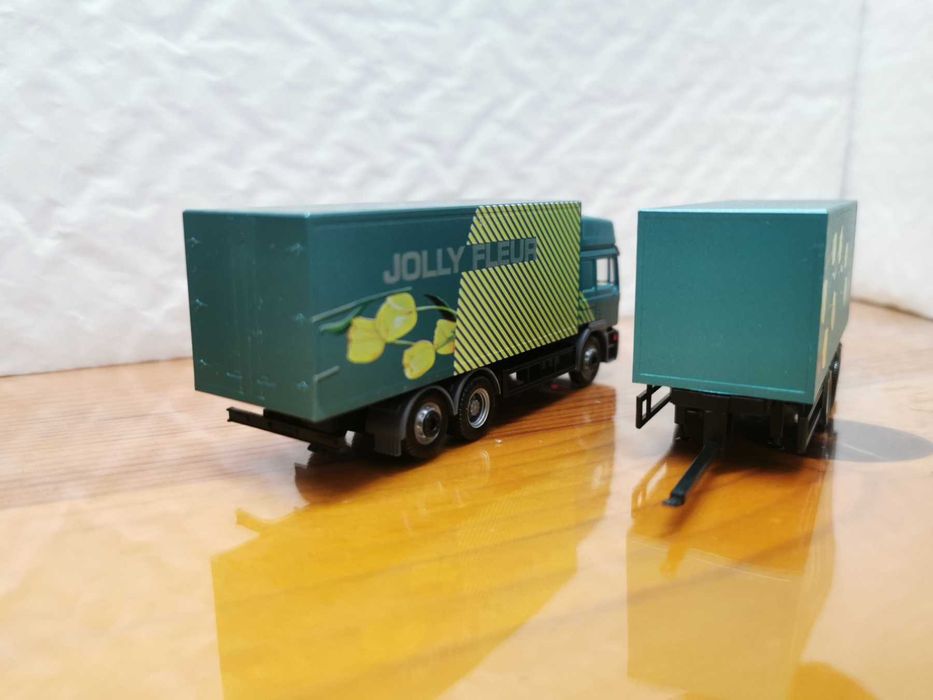 Модели на камиони и ремъркета на HERPA мащаб 1/87