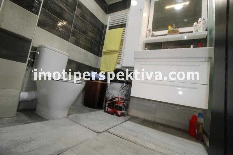 Продава се Тристаен апартамент в Пловдив, Беломорски - 118 кв.м за 864 €/кв.м - Снимка #10