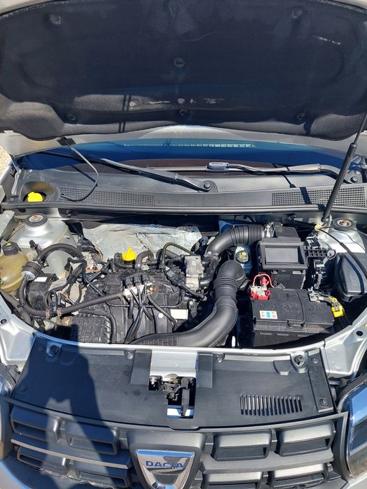 Vând firmă taxi cu 2 locuri