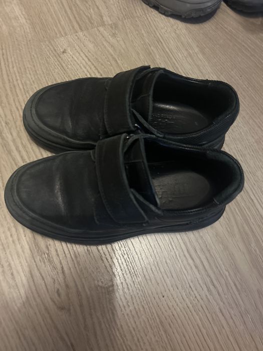 Детская обувь для мальчика и девочки