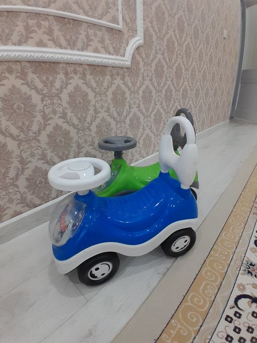 Детский машина и Самокат