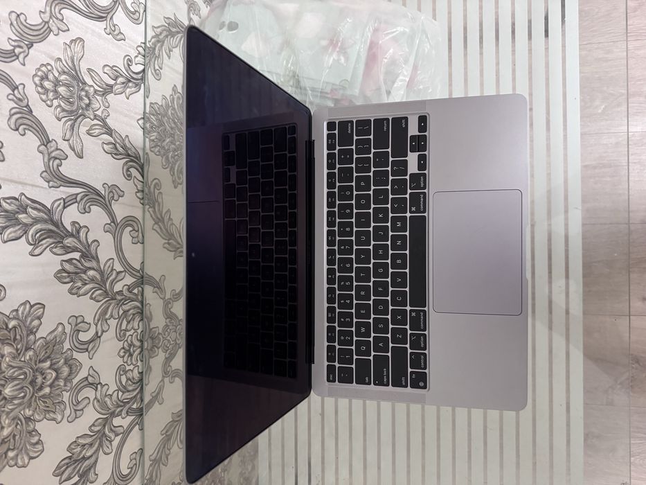 Ноутбук Apple MacBook Air 13 2020