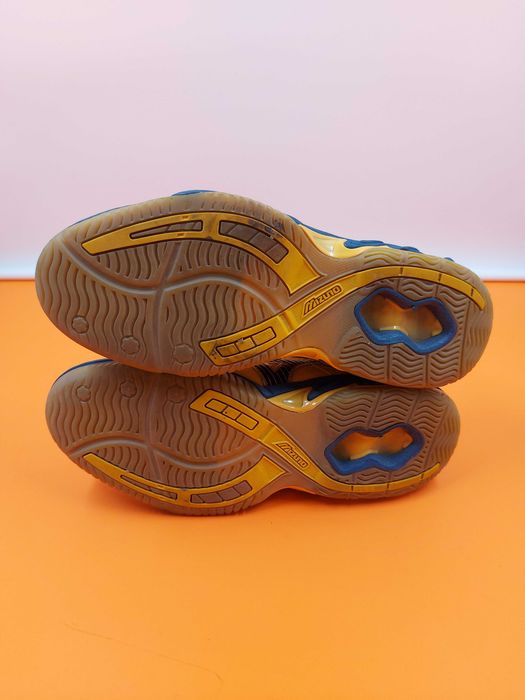 Mizuno Wave Elusive номер 40.5 Оригинални маратонки